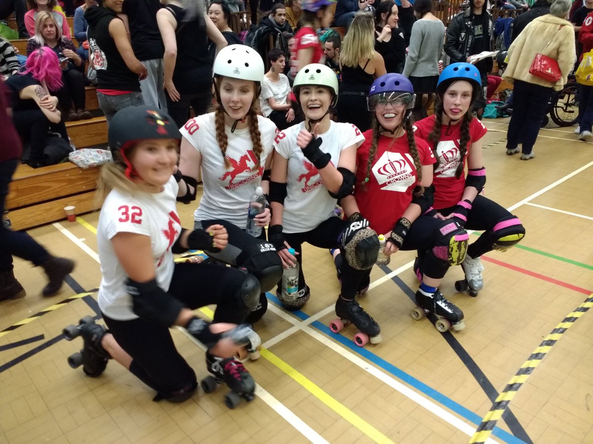 BombinosLBRG's tweet photo. We had such a blast playing as #EnglandJuniors yesterday! Such a close, fancy-footwork-filled game with only 2 points in it. Unicorns took the win 168-166. When can we do it again?? #ReBell #RedDevil #LadyMacDeath #SkyeRocket #DeadyBear #rollerderby #juniorrollerderby https://t.co/5kC2Si7eO9