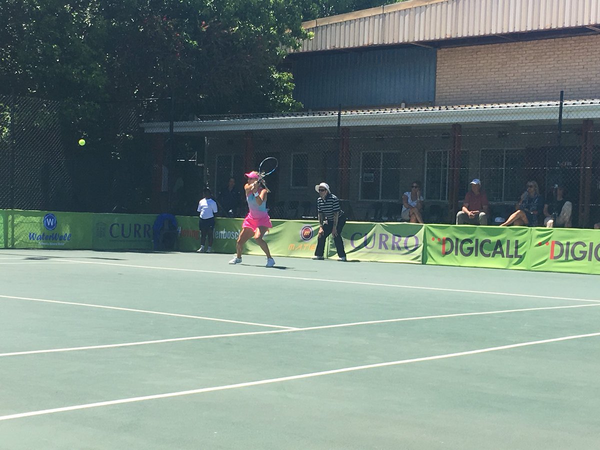 CaylixSport's tweet image. Chanel Simmonds beats Naomi Totka 6-1 6-0 to take #digicallfutures 1. #acethefuture @TennisSA @RudyProjectSA @HIGH5Nutrition @ADDaBIT @MyStellenbosch