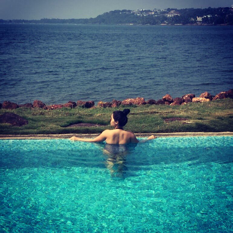 imRekhaRana's tweet photo. Happy Sunday everyone !! 💙💙💙💙 #sundayvibes #sundaychill #goa #sunandme #beachandpool @GoaMarriott https://t.co/pC6n0sLUnF