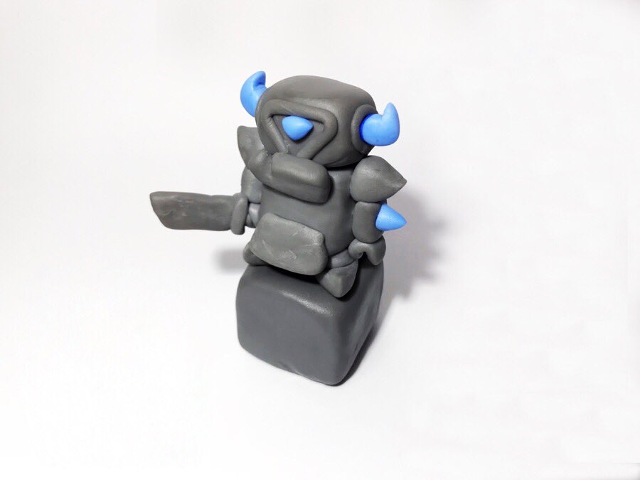 クラロワ ミニペッカ フィギュア クラッシュロワイヤル ミニペッカ