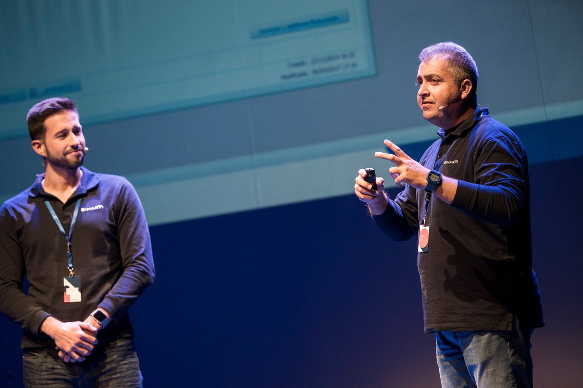 BinaryMenorca's tweet photo. Ponencia de @tonicollbarber y @Gonzo345 sobre las principales novedades web de ActivaERP. #binaryday 
https://t.co/0Bh3eIhqWW https://t.co/HO50SA7jAk