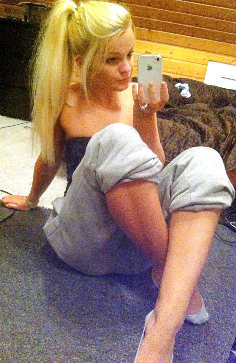 also was es hier manchmal für spinner gibt is unglaublich :-)
bit.do/myselfiesex