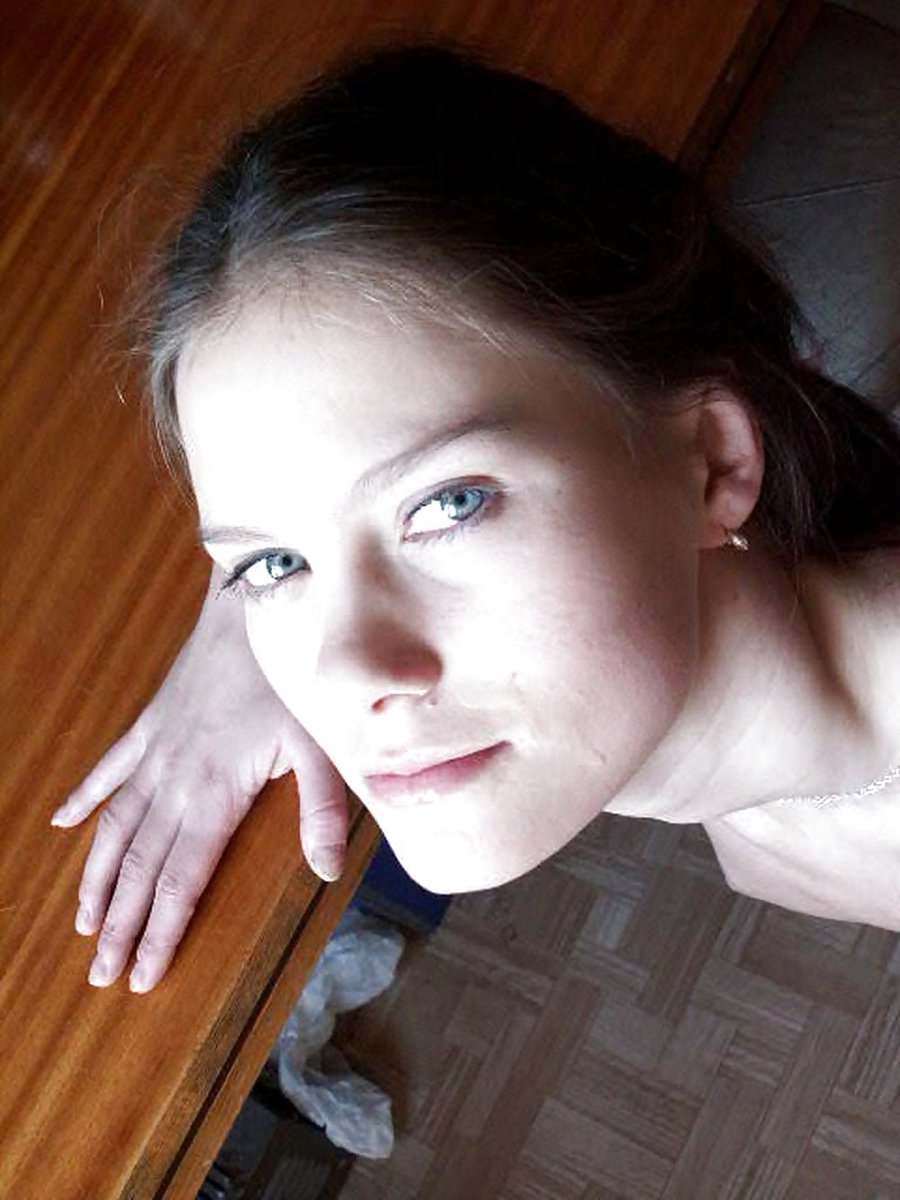 Ich bin ständig Feucht obwohl ich gar nicht an Sex denke.
Ist doch nicht normal oder?
bit.do/myselfiesex
