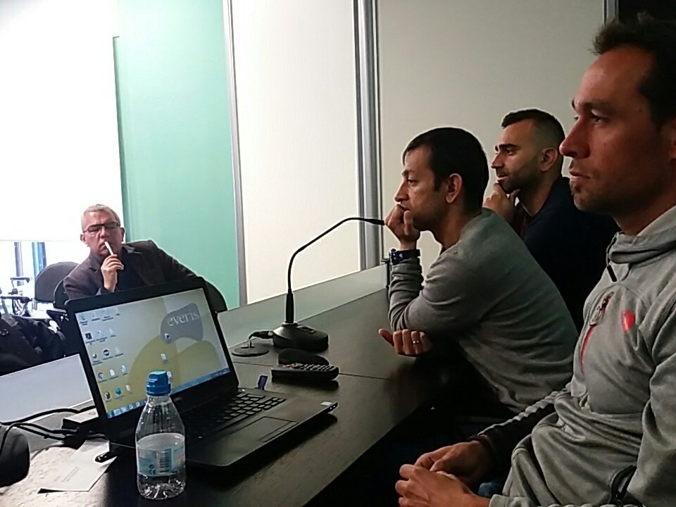 SosSegovia's tweet photo. El equipo de UNE Atlantico en el debate del proyecto "Playa Segura" en el #ForoSOS https://t.co/vP6DeUBv65