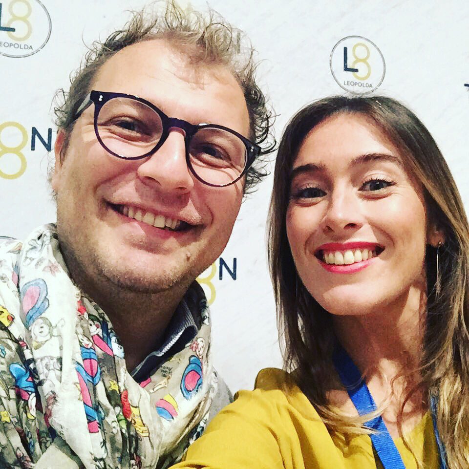meb's tweet photo. Un abbraccio affettuoso a chi pensa che due come noi - con tutto ciò che abbiamo fatto insieme in questi anni - possano dividersi sul futuro #L8 #leopolda #avanti @LottiLuca @leopolda_8 https://t.co/KYd8rP5OGY