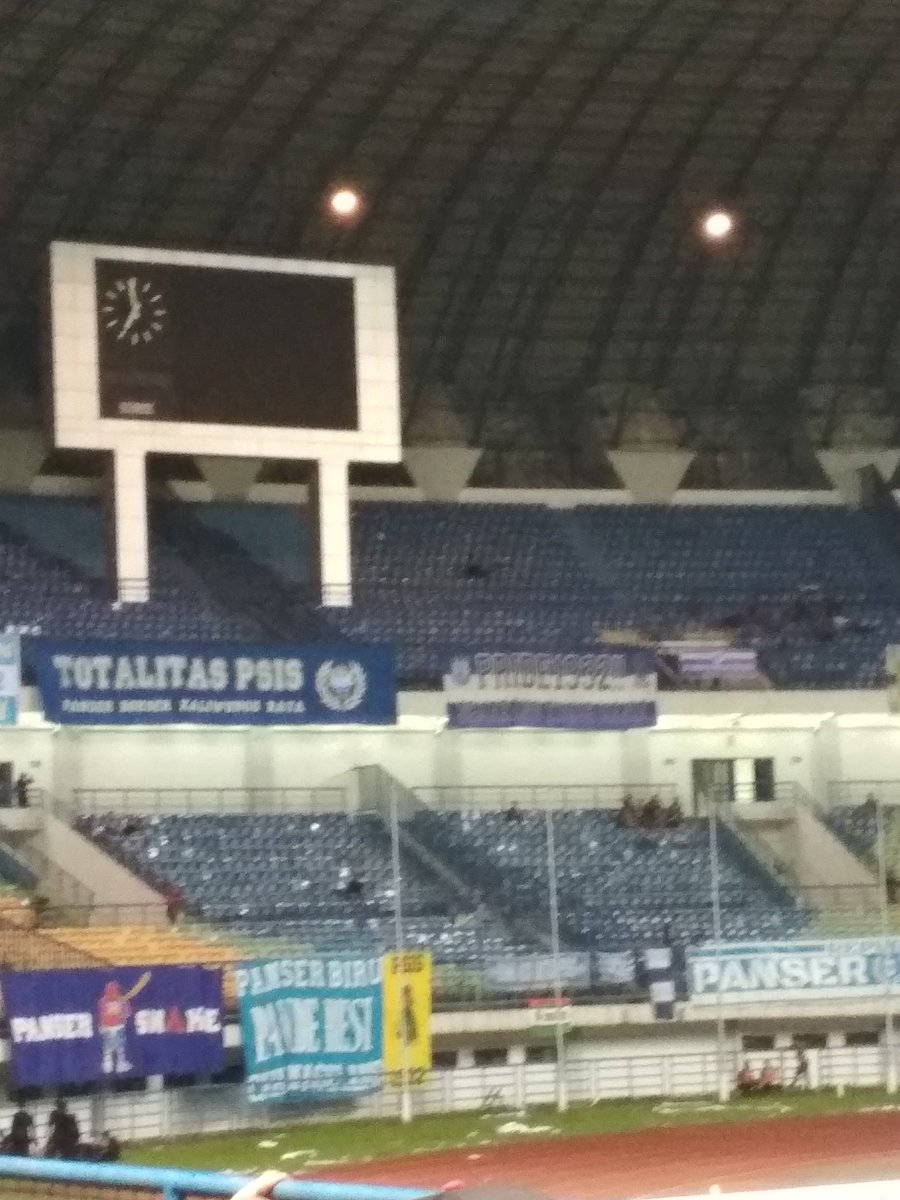 pbbokser's tweet photo. Targetmu promosi Liga 1? Next kudu menang akeh ojo mung 1-0 #teges https://t.co/ai4UEZV852