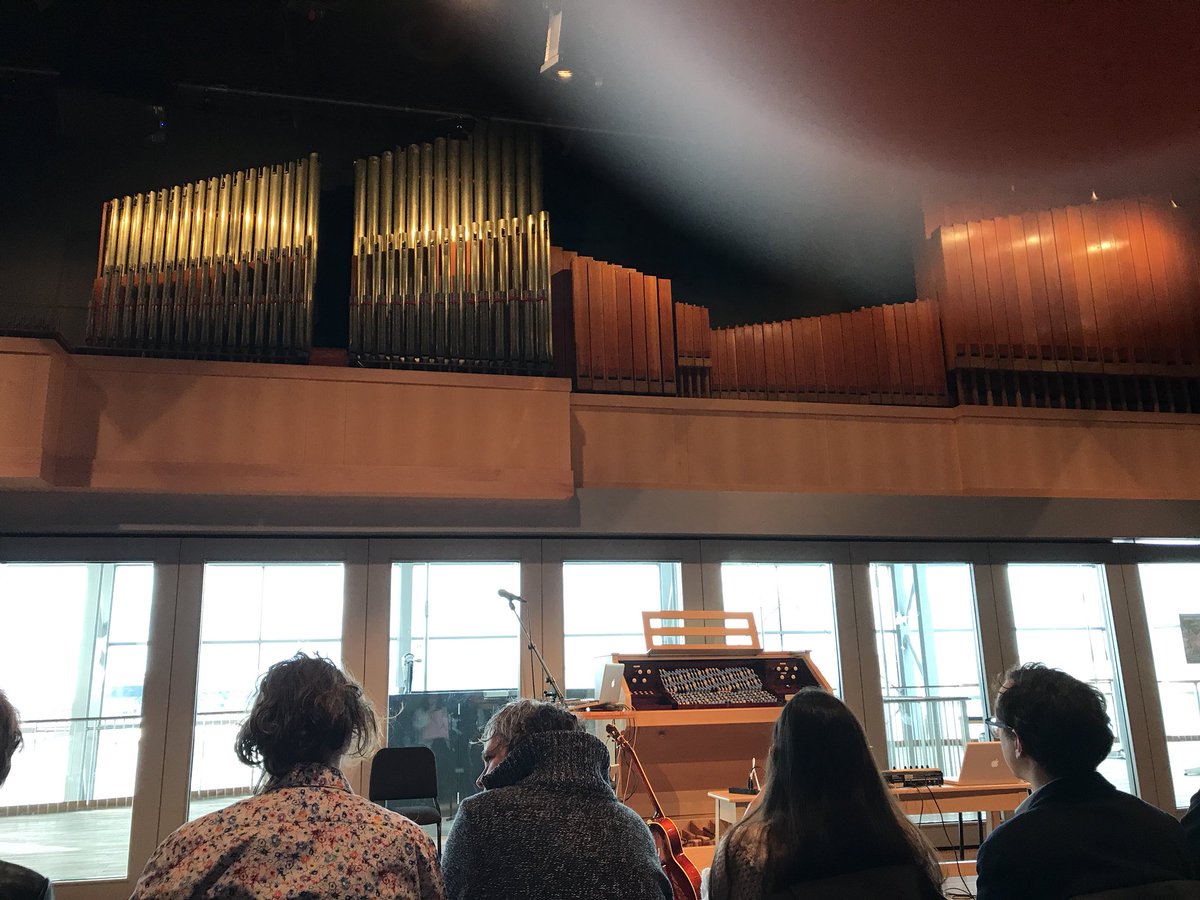 anneveinberg's tweet photo. Only 2mins to the @HuygensFokker concert! #microimpro #11amconcert https://t.co/T1lk5mitDL