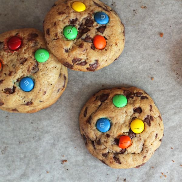 CharlesAger's tweet photo. Happy #NationalCookieDay 🙊

Our favourite has to be m&amp;m cookies!

Whats yours?

📷 @TheTummyTrain https://t.co/d4aucXqe3C