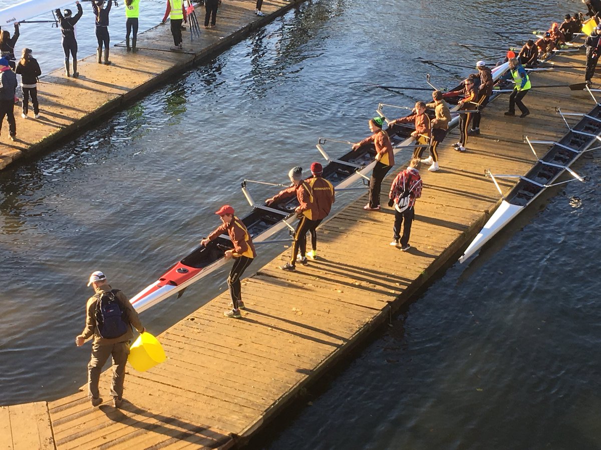 Efficient boating by all three <a href="/MS_Rowing/">MSRC</a> VIIIs <a href="/wallingfordrow/">Wallingford Rowing Club</a> Head. Have a good row lads.