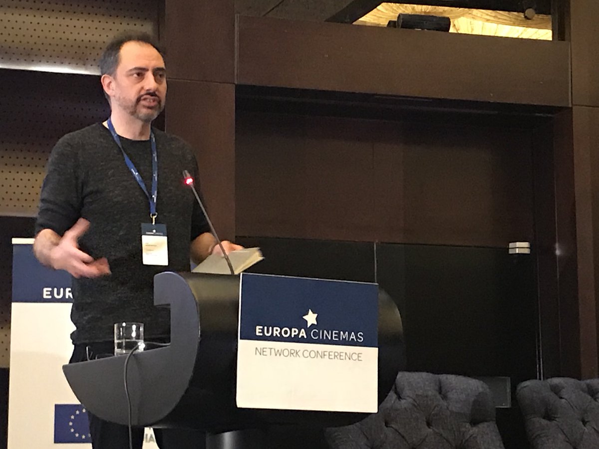 FAN_BiggerPict's tweet photo. #ECbucharest2017 @michaelgubbins &amp; @splendorcinema closing remarks include “collaboration, collaboration, collaboration” and sharing tools/methodologies to target / reach out to various communities responding to what they want from our spaces https://t.co/lM9Cy2fC0U