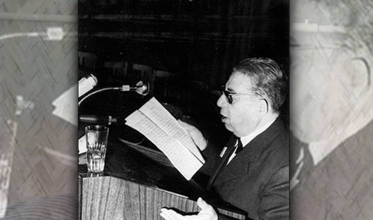 radioalgerie's tweet photo. #Qasaman  est l'hymne national de l'#Algerie 
 Ses paroles ont été écrites par le poète nationaliste #MoufdiZakaria à la demande d'#AbaneRamdane et La musique  a été composée par l’Égyptien #MohamedFawzi https://t.co/o1X3niyS6f