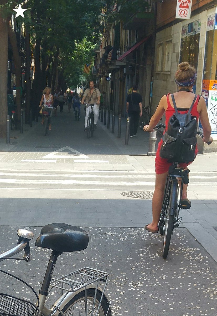 Bici_Solidaria's tweet image. #LibertadPresosPoliticos #BarcelonaBike
