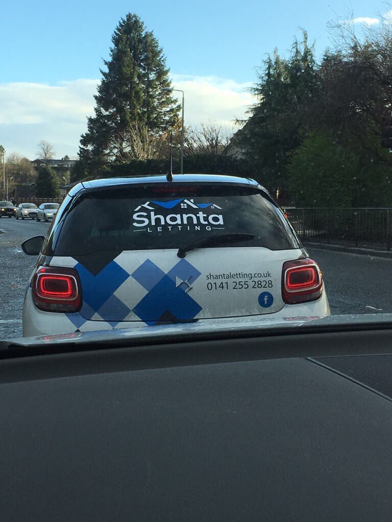 MarioFionda's tweet photo. So this is what santa does when he isn't delivering presents #santa #presents #Christmas https://t.co/0PtaMn5buj
