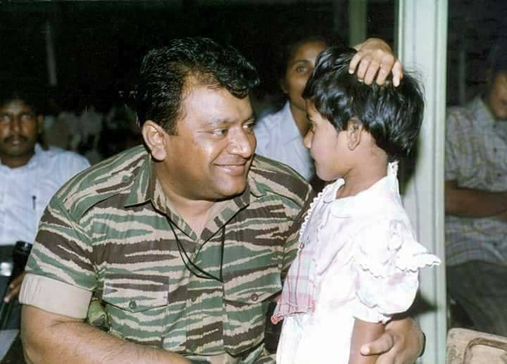 thamilchselvans's tweet photo. பிஞ்சுகள் கொஞ்சும் இந்த செஞ்சோலை தாயே

#தமிழினத்தலைவர் 
#தலைவர்63
#HBDPrabhakaranLTTE https://t.co/h9CgNw5zJM