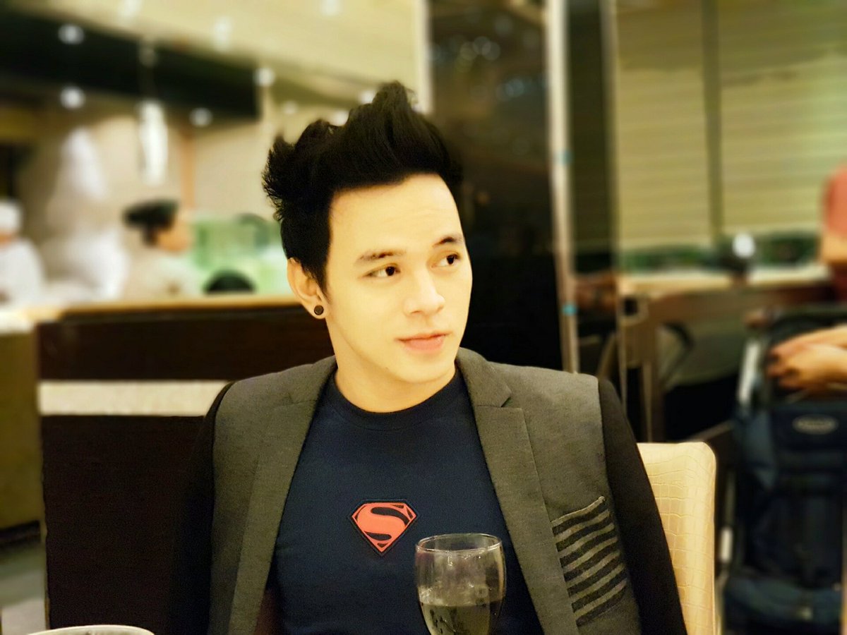 arvingimoto's tweet photo. SUPERBOY Birthday Treat 
#Buffet101 https://t.co/s7ELRTjARP