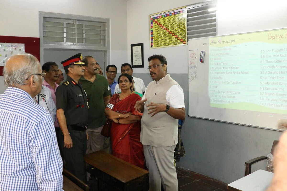 TawdeVinod's tweet photo. It was incredible to witness the joint efforts of the alumni of R M Bhatt High School which has resulted in the adoption of the school classroom and paved way for the digital education in the school. https://t.co/C1WwAyphp2