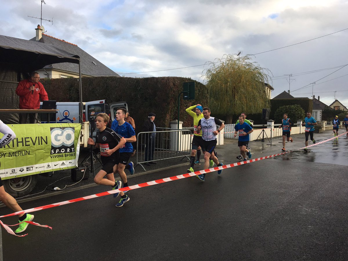 clangouet2017's tweet photo. À #Laubrieres #paysdecraon Foulées Laubertines pour le @Telethon_France Victoire d'Alban CHORIN. 458 participants adultes et 130 enfants ...La relève est là #AGCV https://t.co/hJRNeMD7RD