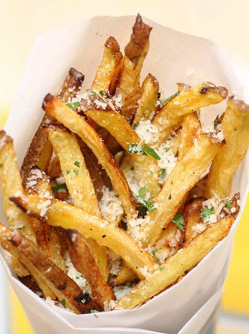 Panda_reviewz's tweet photo. These amazing mouthwatering Fries 
.
Tag a friend who does not share their fries.
.
.
#fries #eveningsnack #snacks #sunday #sundayevening #food #foodie #foodporn #foodpics #foodswag #followme #foodgasm  #foodblogger #yummy #delicious #foodcoma #sodelhi #delhigram #pandareviewz https://t.co/NmZ9eaafcQ