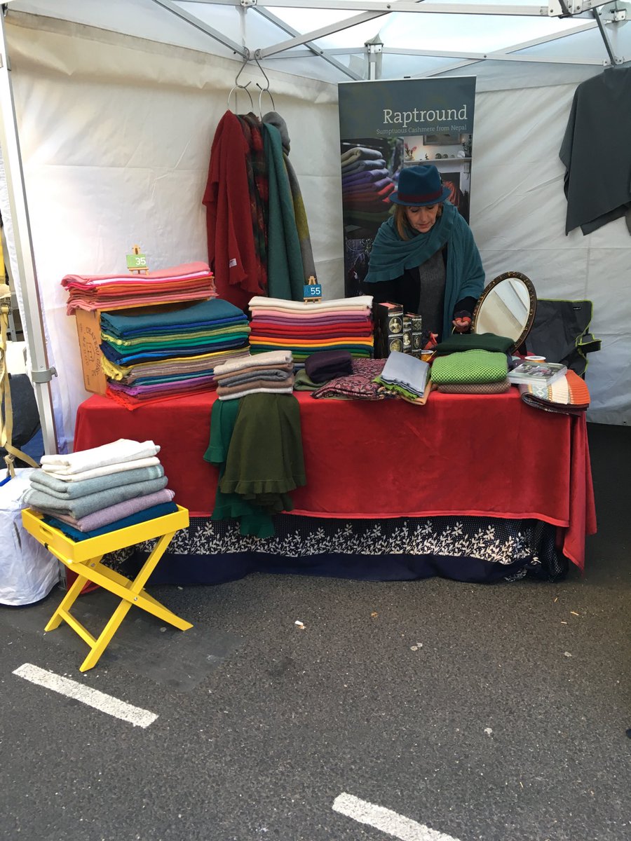 raptround's tweet photo. @ph_festival Primrose Hill great #street #market we do #cashmere #scarves #shawls #blankets and #ponchos #Christmas #present anyone ? https://t.co/ih7rcB4x15