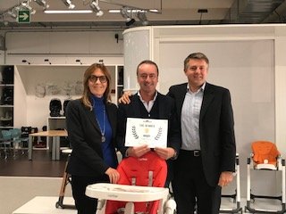 Beberoyal_IT's tweet photo. Beberoyal premia Peg Perego: Awards 2017 https://t.co/Ty8cfZRmDW #Beberoyal https://t.co/C3i175B6Bu