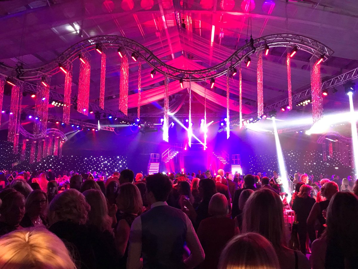 PlanBProdsLtd's tweet photo. Opening night for our "New York" Christmas Extravaganza at Aintree was amazing, so very proud of the all the cast and the creative skills of @chrissycuttell. A fabulous show not to be missed #shows #christmas #singers #dancers #corporate #talent @jdparties @PlanBProdsLtd https://t.co/ue0zdJAYVy
