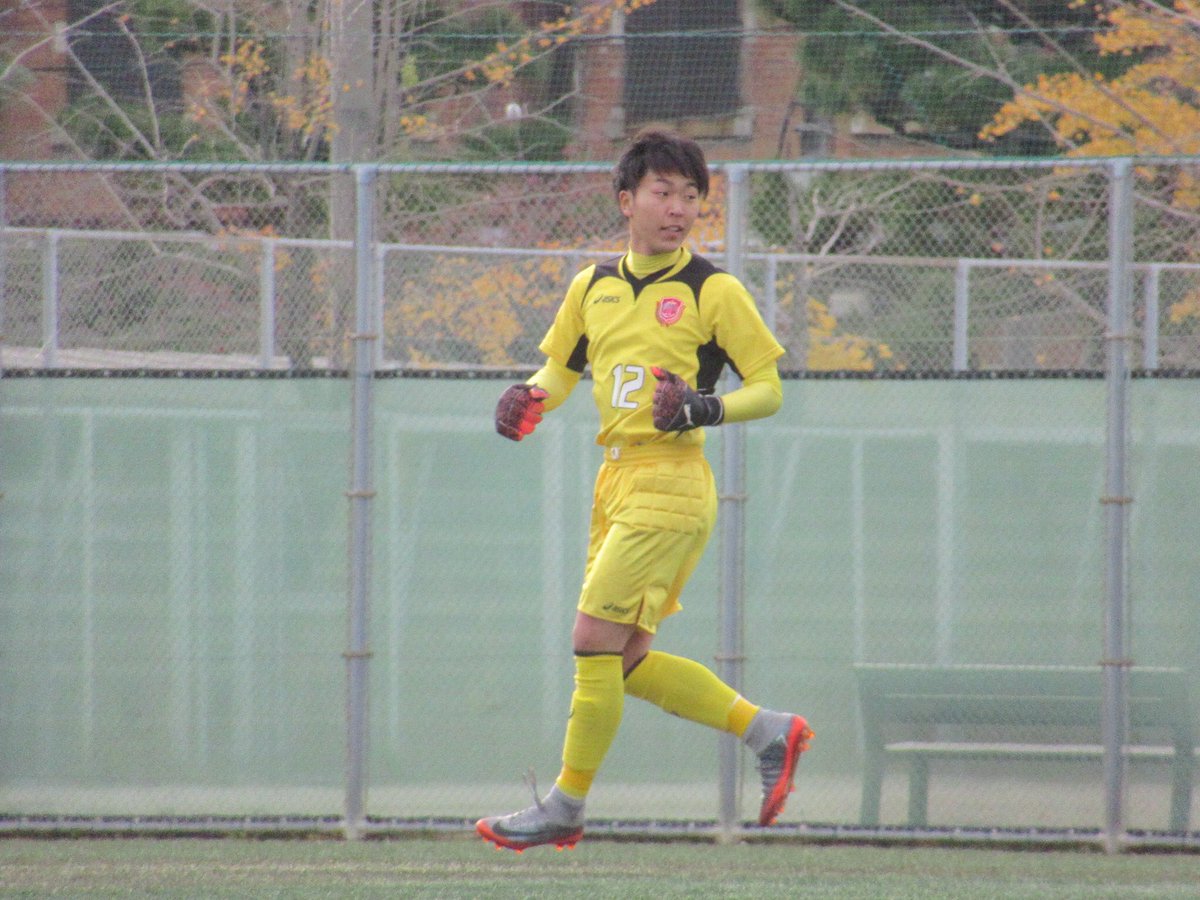mnmpride's tweet photo. 前線を駆け回り、攻守においてチームの勝利に大きく貢献した吉山純平。ボールを引き出す動きと彼のスピードは見事！
正確なキックと好セーブで勝利に導いた長谷川晋吾。驚異的な反応でシュートを防いだシーンが、この試合の１つのターニングポイントとなった。
#福山葦陽 #吉山純平 #長谷川晋吾 https://t.co/9rgS7vrTHc
