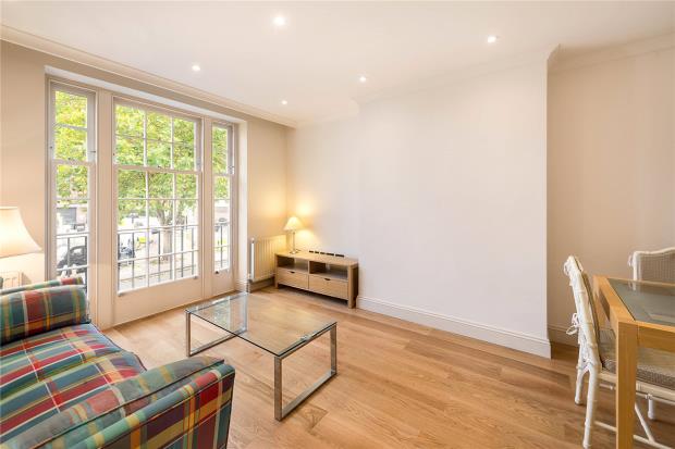 Best_Gapp's tweet photo. TO LET Ebury Street #Belgravia #London #SW1W £675 per week #3bedrooms 1 living room 2 bathrooms for more info https://t.co/MRyaUrJOvS https://t.co/2ttLiFr93D