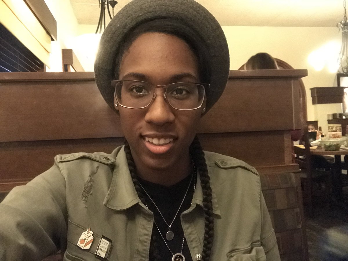 ARicanHipster's tweet photo. Got #complemented on my @JulienSolomita pins yesterday by a @BestBuy employee #Ohhellyes https://t.co/WIUul0LDLg