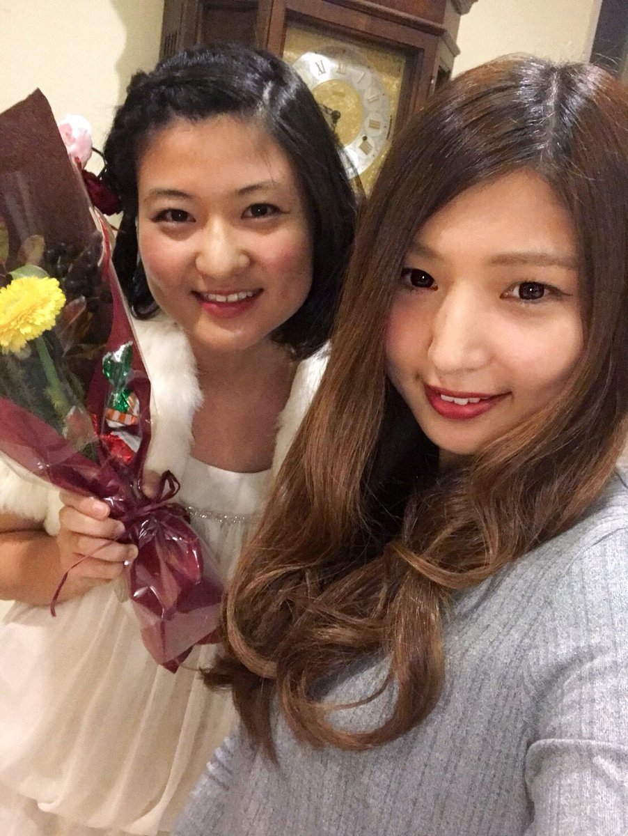 yace24's tweet photo. ♬*ピアノ発表会♬*
       (華麗なる大円舞曲：ショパン)

先生に厳しく指導されながらも
この3ヶ月間頑張って良かった!!
多分､人生最後の発表会。精一杯楽しんで弾けたかなぁ💭✨
見に来てくれた人､応援メッセージくれた人ありがとう😢🙏🏻💕 https://t.co/net7yrLqo0