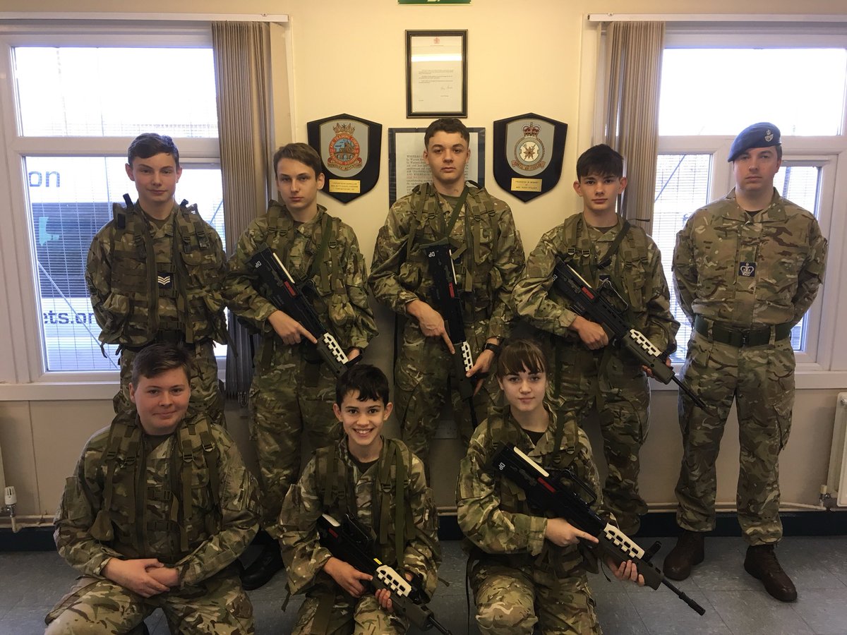 233 (Pershore) Sqn tweet media