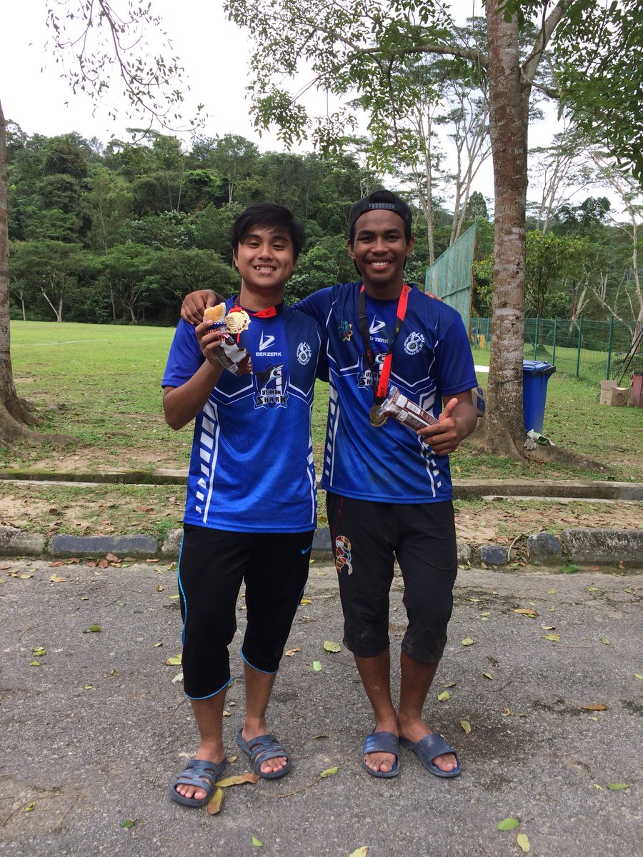 iFahmiSazali's tweet image. Alhamdulillah. Champion Touch Rugby Inter Mahallah Sport Carnival 2017. 🥇 #Alhamdulillah #ISC2017 #ISCIIUM2017 #TalentsNurtured #ChampionsBorn #RiseAsOne #RaiseTheStandard  #UthmanShark #NoAzriNoProblem #NoTamiyaNoProblem #SatuTrySatuMedal #CoachGB #CaptainGB