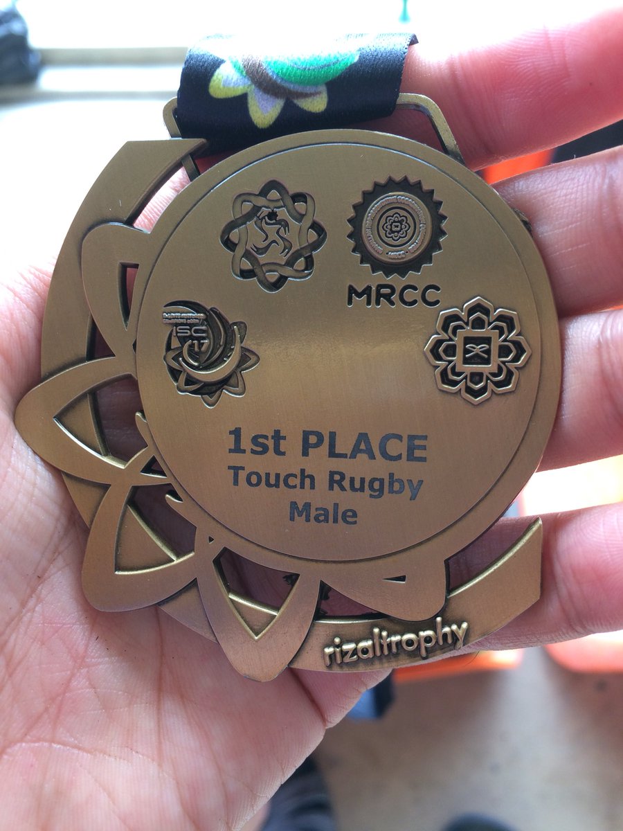 iFahmiSazali's tweet image. Alhamdulillah. Champion Touch Rugby Inter Mahallah Sport Carnival 2017. 🥇 #Alhamdulillah #ISC2017 #ISCIIUM2017 #TalentsNurtured #ChampionsBorn #RiseAsOne #RaiseTheStandard  #UthmanShark #NoAzriNoProblem #NoTamiyaNoProblem #SatuTrySatuMedal #CoachGB #CaptainGB