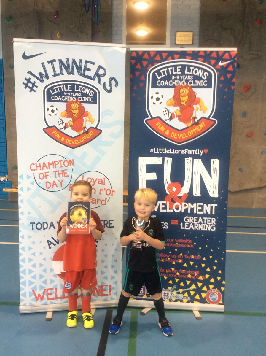 LittleLionsFC's tweet photo. U5s Saturday Group 

Champion of the day - Coban

Loyal ballon r’Or Award - Tyler 

#VolleysWeek #winners 🦁⚽️ https://t.co/x7RS2FtaPD