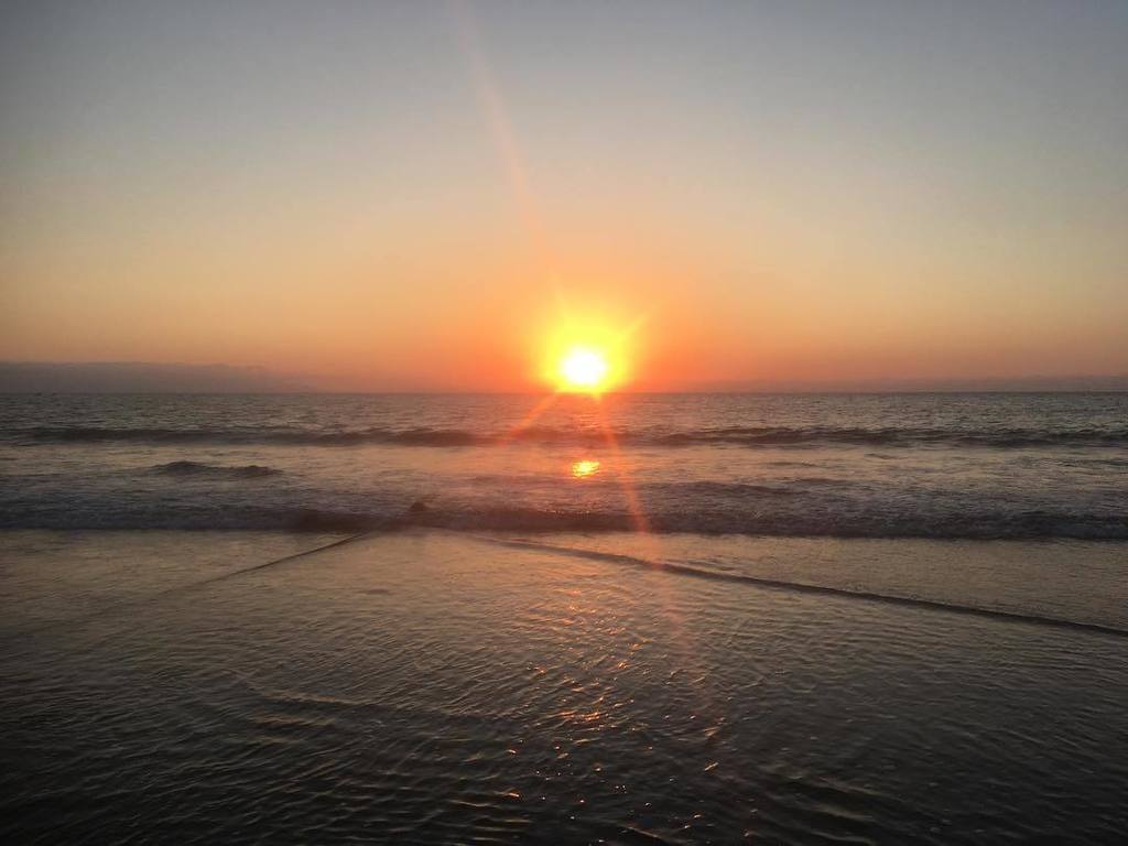 BoomYoga's tweet photo. Thank you so much #Mexico. Nos vemos muy pronto. #sunset #pacifico https://t.co/L6fybetdDv