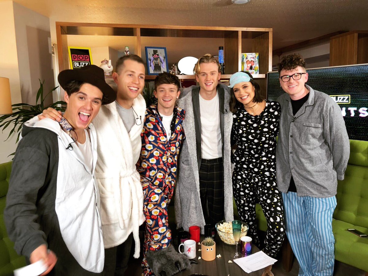 lilahparsons's tweet photo. Great to have these guys on the show last week! 📺 @TheVampsJames @TheVampsBrad @TheVampsTristan @TheVampsCon Catch the full episode on @popbuzz twitter now 💁🏻 @TheVampsband #PopBuzzPresents https://t.co/vA1zs3kO3I