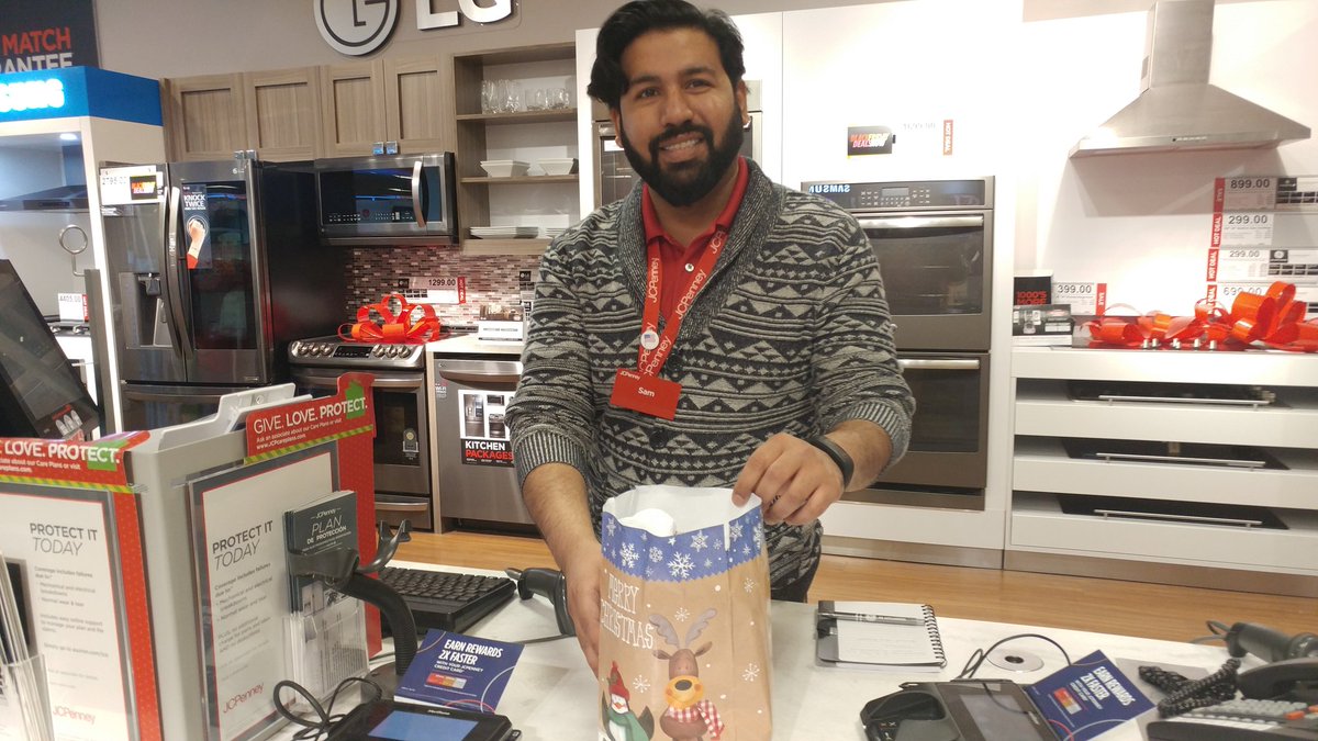 EstherJMartin2's tweet photo. #LGCheer at JCP #2410 Lewisville TX.
Sam loves his LG appliances...he was so excited to tell me all the LG appliances he sold. https://t.co/AaOO2YAGEV