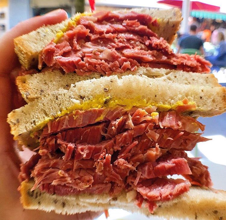 FarmersMarketLA's tweet photo. Had a long week? Come on over for a bite of just about any cuisine there is! Good food = good mood. #TheOriginalFarmersMarket
(#repost: #thedelibeast #MageesKitchen) https://t.co/CiiRExuQV9