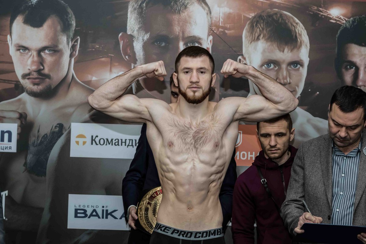 worldofbox's tweet photo. ⚖️Official weigh-in:
🥊Super Lighweight, 10 rounds
🇷🇺Georgi Chekhsaev - 63,1 kg
🇷🇺Evgeny Pavko - 63,5 kg
📆 Nov27
📍 Luzhniki, Moscow
#worldofboxing #russia #boxing https://t.co/PSDBf4xjqT