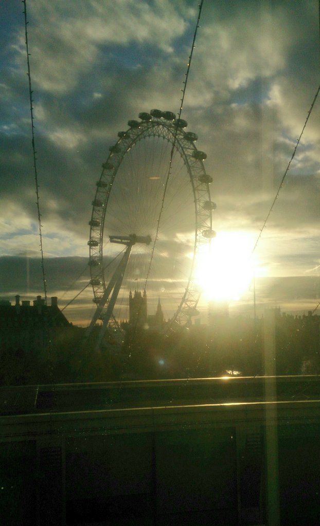Cairo_Leon's tweet photo. Enjoyed speaking on the More Than Male: Sex, #Gender and #Masculinity panel this afternoon. Conclusion; Keep Breaking down stereo types. Re mould the "rules", Be the change you want to see. Be #authentic!  Its #Beautiful 👊  @southbankcentre #BeingAManFest  #BAM2017 https://t.co/jpU3Ao7CD6