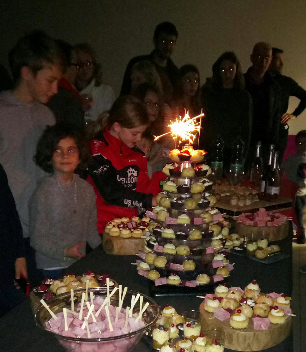 VendomeTri's tweet photo. Après l'effort...😊🍾🎂 https://t.co/eNpMp5VMqa