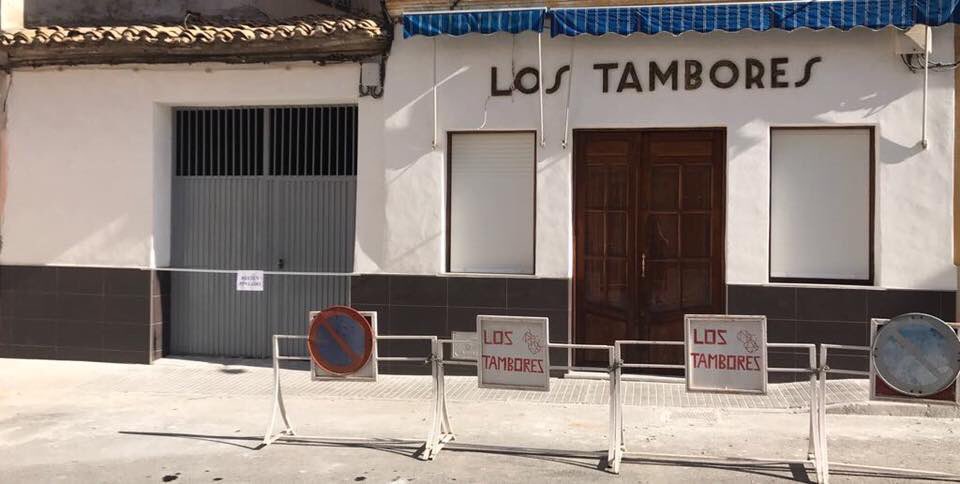 Aspe_TeVe's tweet photo. @barlostambores el 1 de Diciembre Reapertura del Bar los Tambores de #Aspe https://t.co/Z98fLyXoYA
