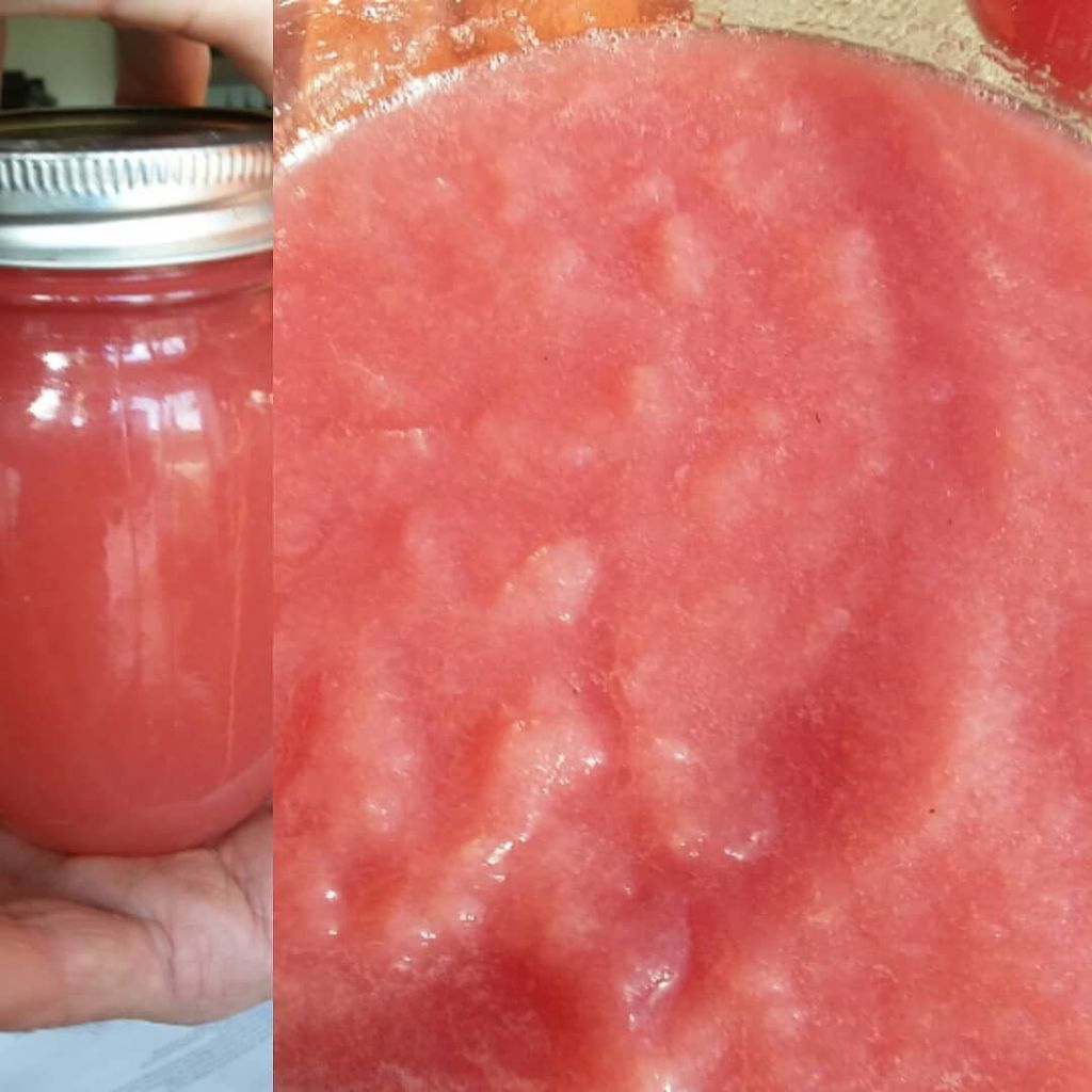 TopsyFarms's tweet photo. Now THAT'S the right colour for apple juice and sauce. Taste to match. 
Thanks Jane and Russell for your wonderful apples. 
#farmlife #foodstorage #freshfarmfood #feedmyfamily #puttingfoodby #preserve #feedthefamily #nutrition #abundance #sharing #neighb… https://t.co/QRQN7PoeSE https://t.co/0heCOzbUr7