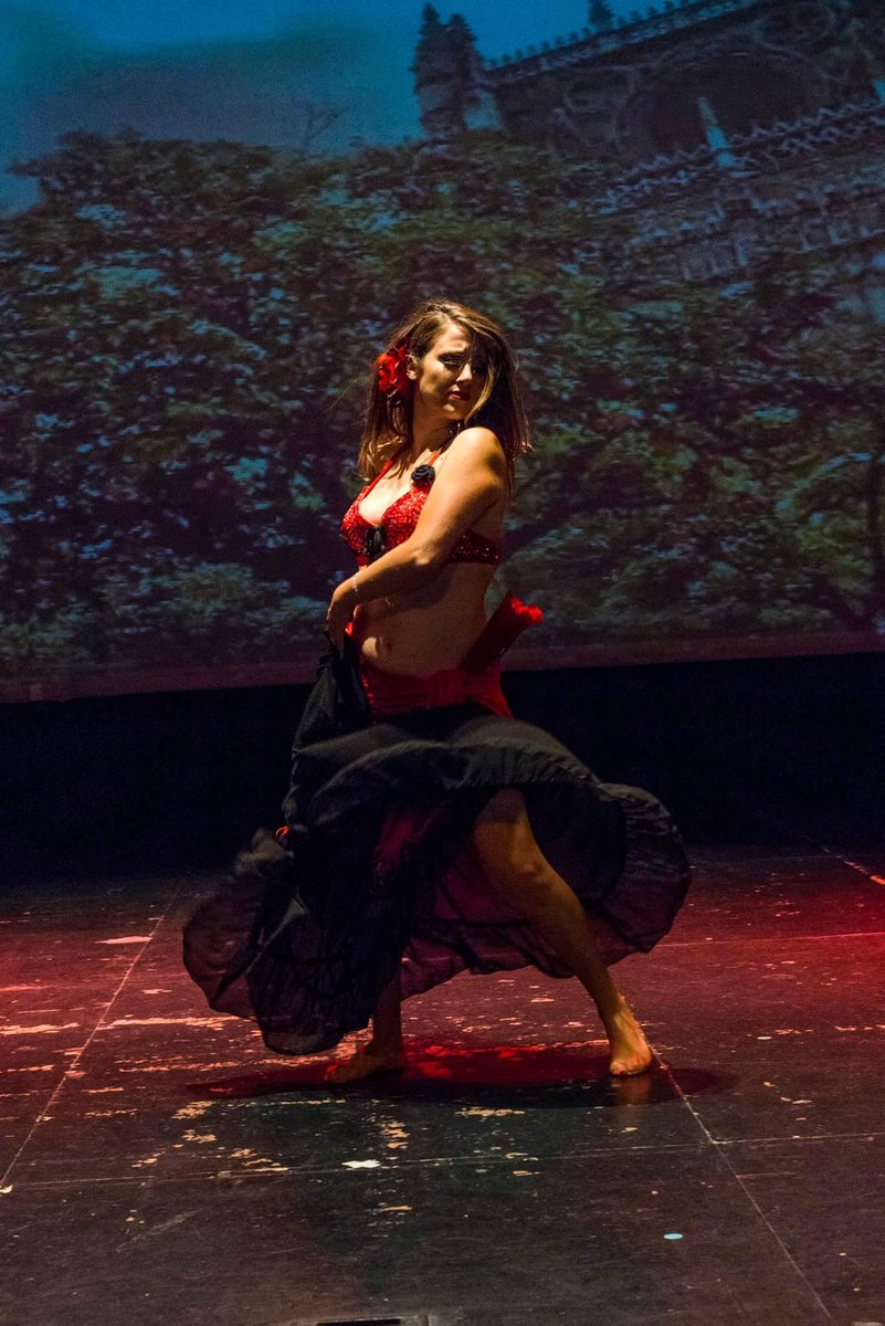 bellylusion's tweet photo. España...esa mezcla de pasión y dulzura 😍💖🌍💃
#bellylusion #travesia #auditorioinfantaleonor #danzaarabe #danzadelvientre #danzaoriental #espectaculostenerife #eventostenerife #viajaconnosotrasporelmundo https://t.co/Uhkx7FS3Kx