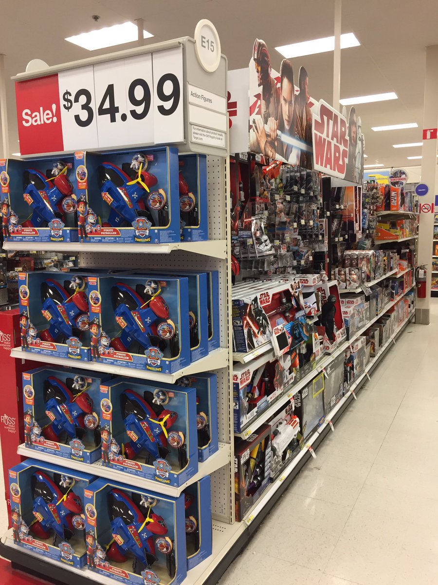 JohnsonGoDucks's tweet photo. Zone it all ✔️ Fill it all ✔️ Sell it all ✔️ @taykwent @JaxBackes @NickTrivich https://t.co/Ib4LzVWbF7