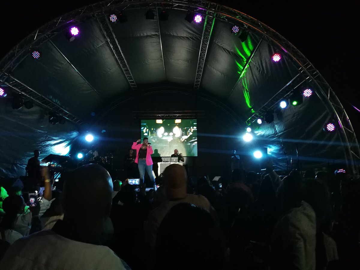 MajestyMagSA's tweet photo. A spectacular showcase by @AmandaBlackSA Wow๐ฅ#GOGSUNDAYS https://t.co/e3u3K1JZ1s