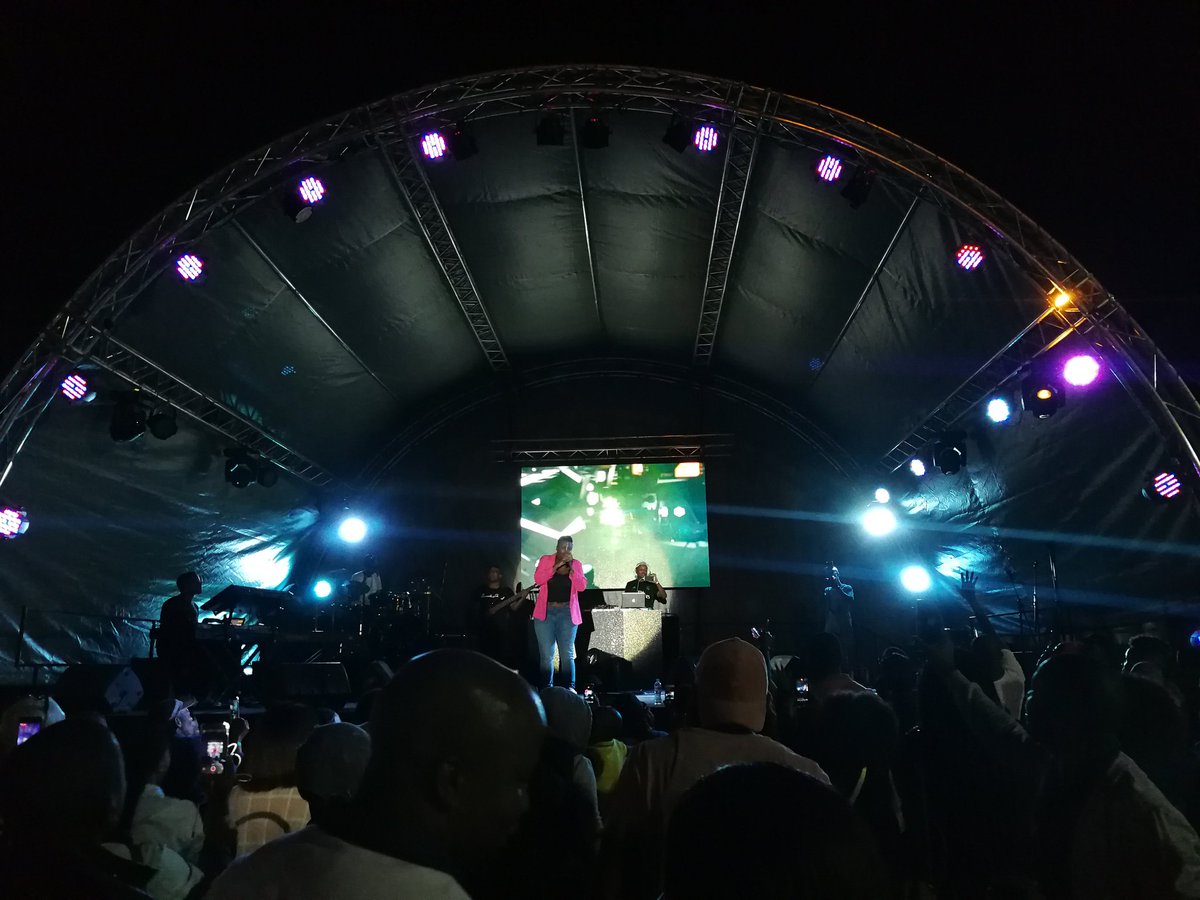 MajestyMagSA's tweet photo. A spectacular showcase by @AmandaBlackSA Wow๐ฅ#GOGSUNDAYS https://t.co/e3u3K1JZ1s