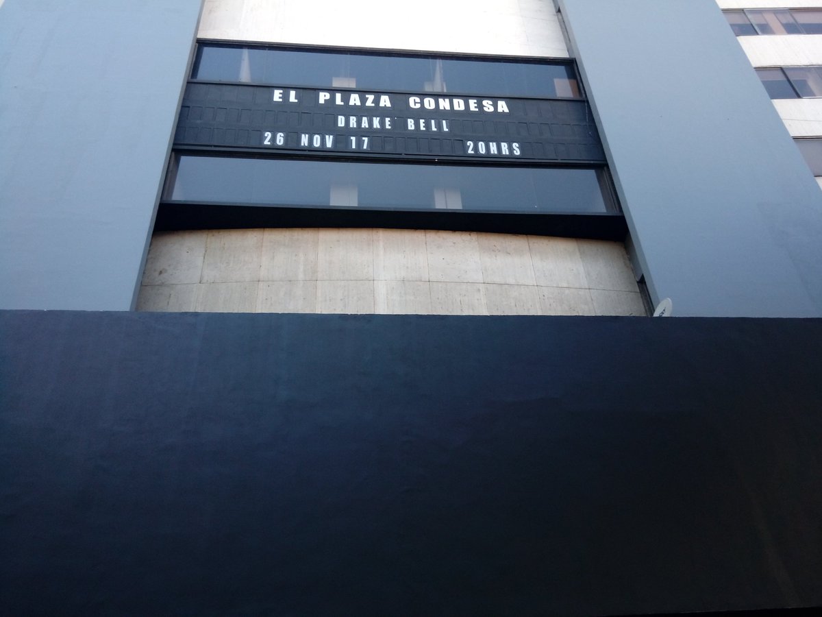 SgabyBell's tweet photo. Estamos listos ya #honesttour @DrakeBell https://t.co/PULl2ycd37