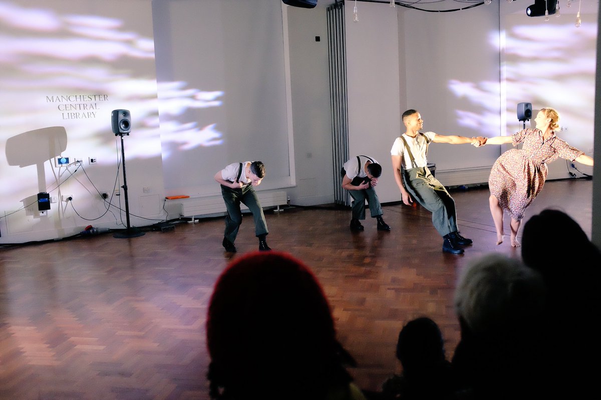 EdgeFWD3rdEdge's tweet photo. #ILLUMINATE’s ‘Voyage &amp; Return’ section, featuring 3 #EdgeFWD graduates: Theo Baruwa, Louis Ellis and Rocky-Serg Widdowson. @chameleon_info @EHUPerfArts https://t.co/jHHTg1bFC5