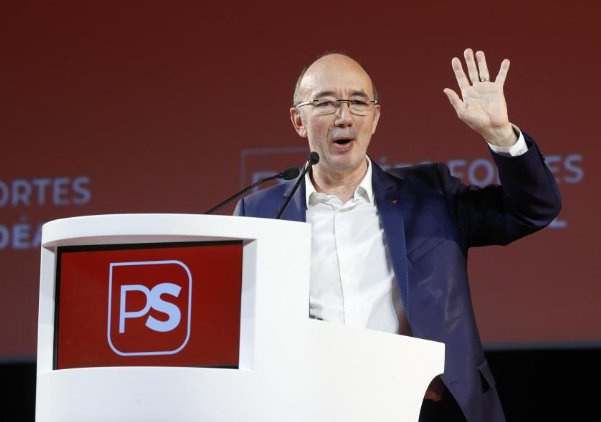 eltucko9's tweet photo. Tjrs pas crédible au #PS ! 🤔   On jure de la main droite nn di dju !!   blaablaablaa🙃 #ideesPS #socialo https://t.co/v9eoUeXGon