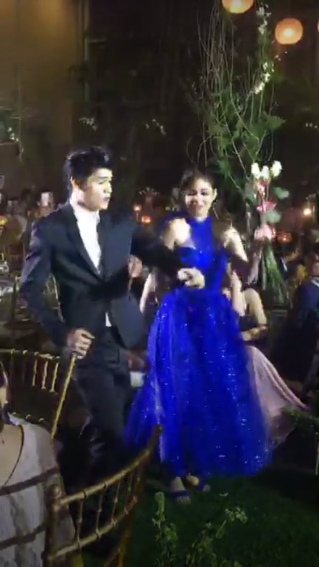 annfrnk95's tweet image. ang mag besshiee dancing closer!!! 

#Heavenly18